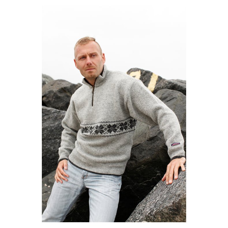 Striktrje i 100% ren ny uld fra Norske Norwool med lyn
