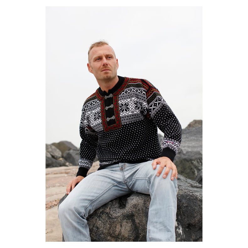 Norsk sweater fra Gjestal i 100% kamgarn m/tinhgter