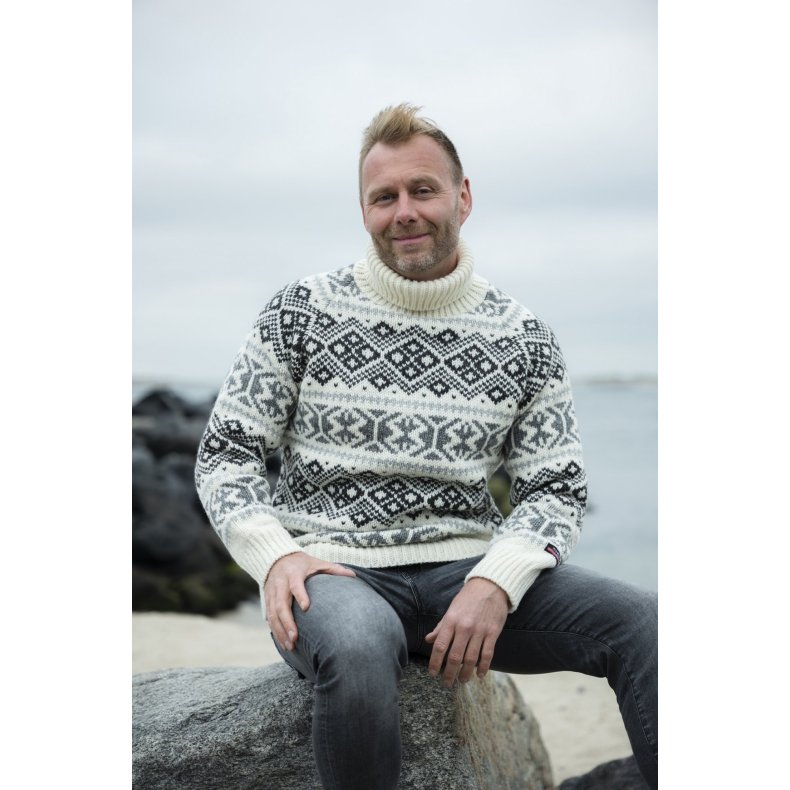 Islandsk sweater med rullekrave i 100% uld